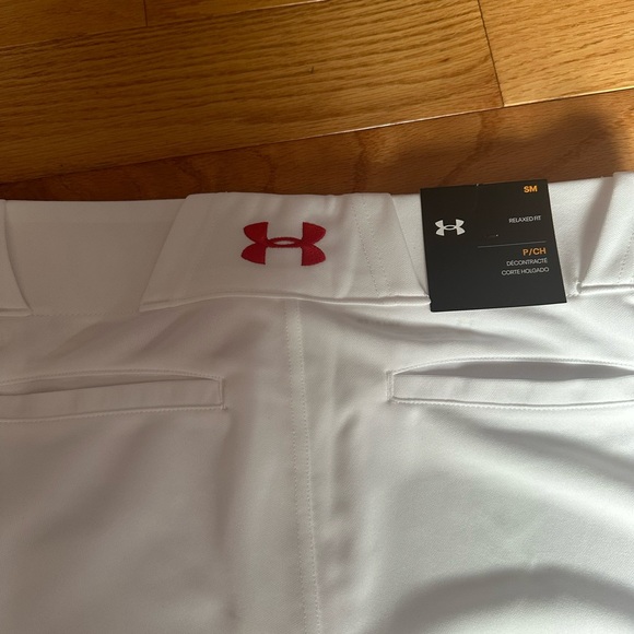 NWT Under Armour Men’s Small White with Red Stripes Baseball Pants - Picture 6 of 6